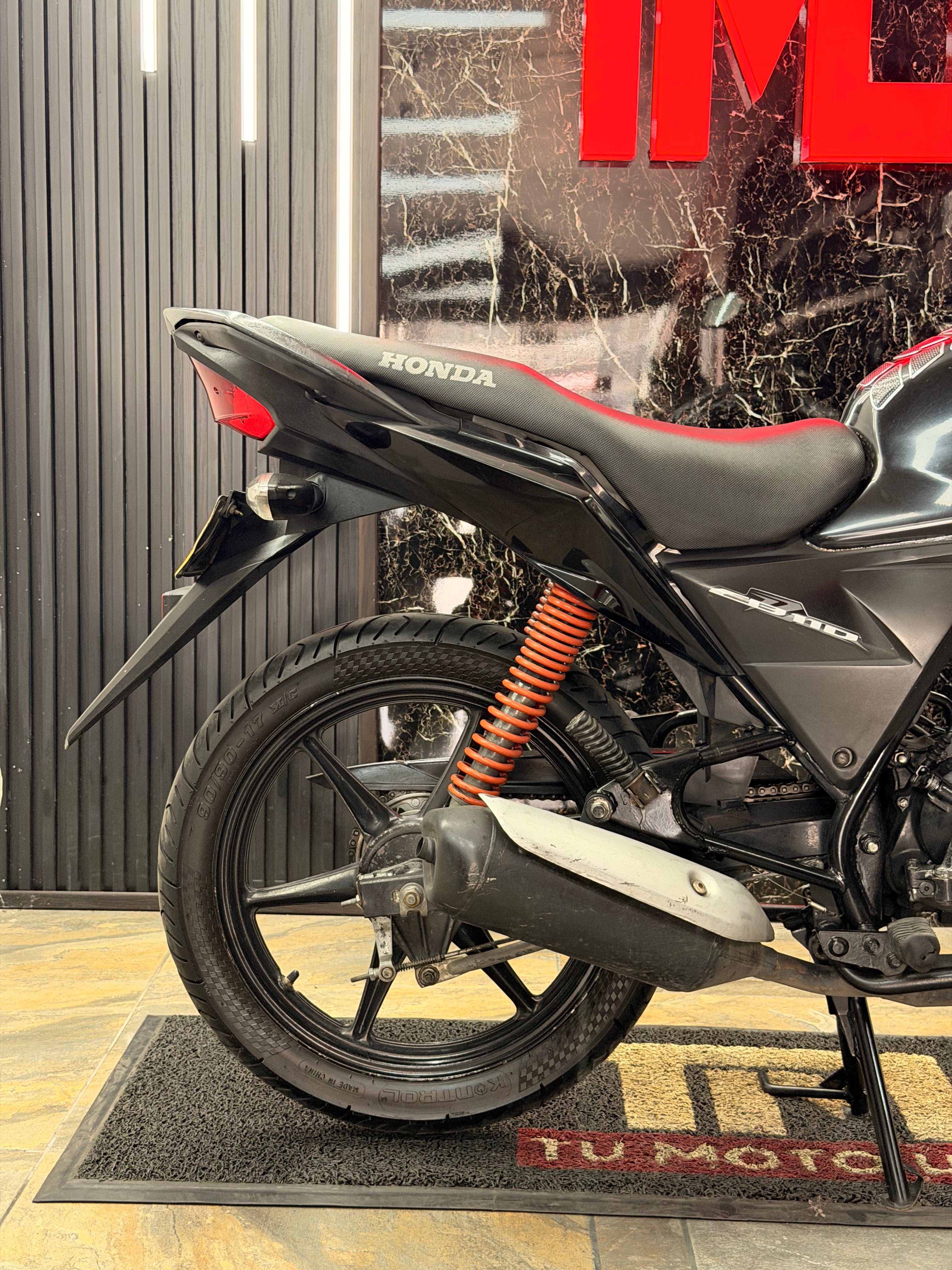 CB110 DLX