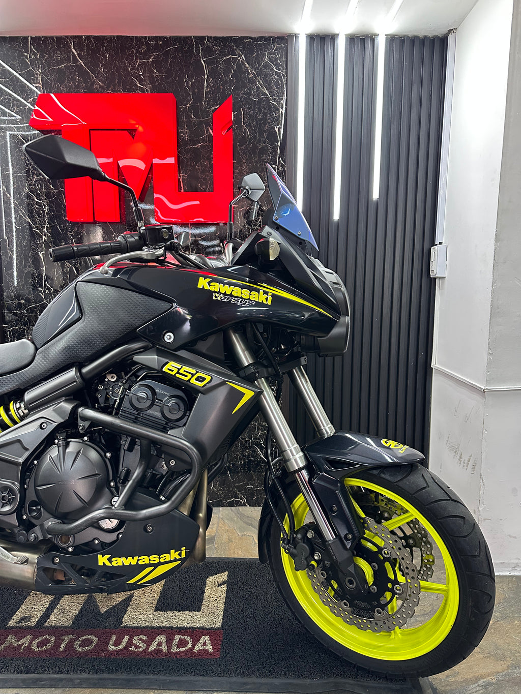 KAWASAKI VERSYS 650