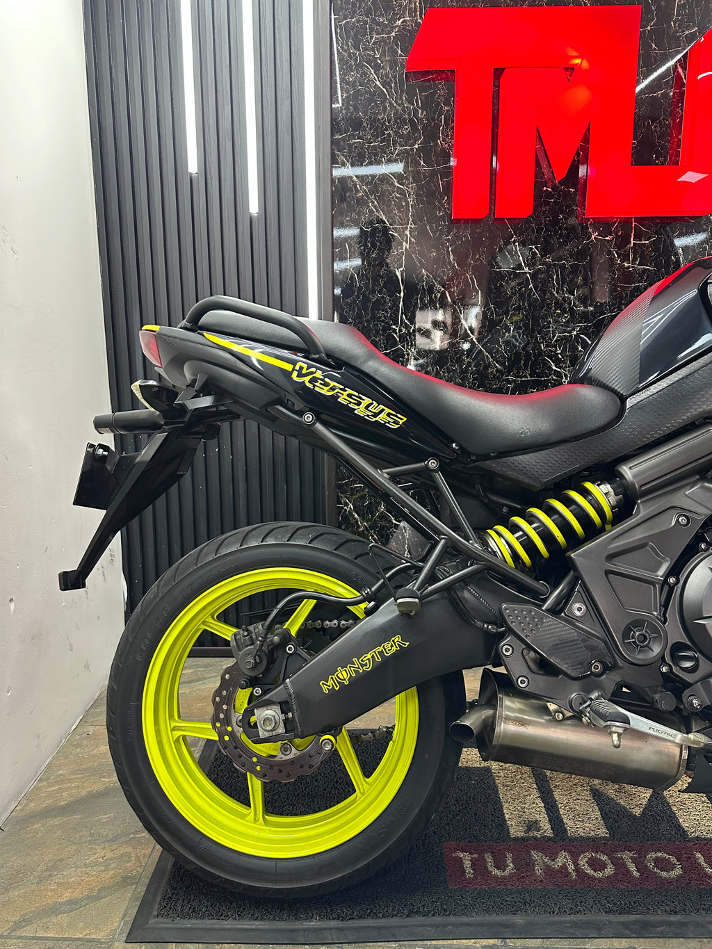 KAWASAKI VERSYS 650