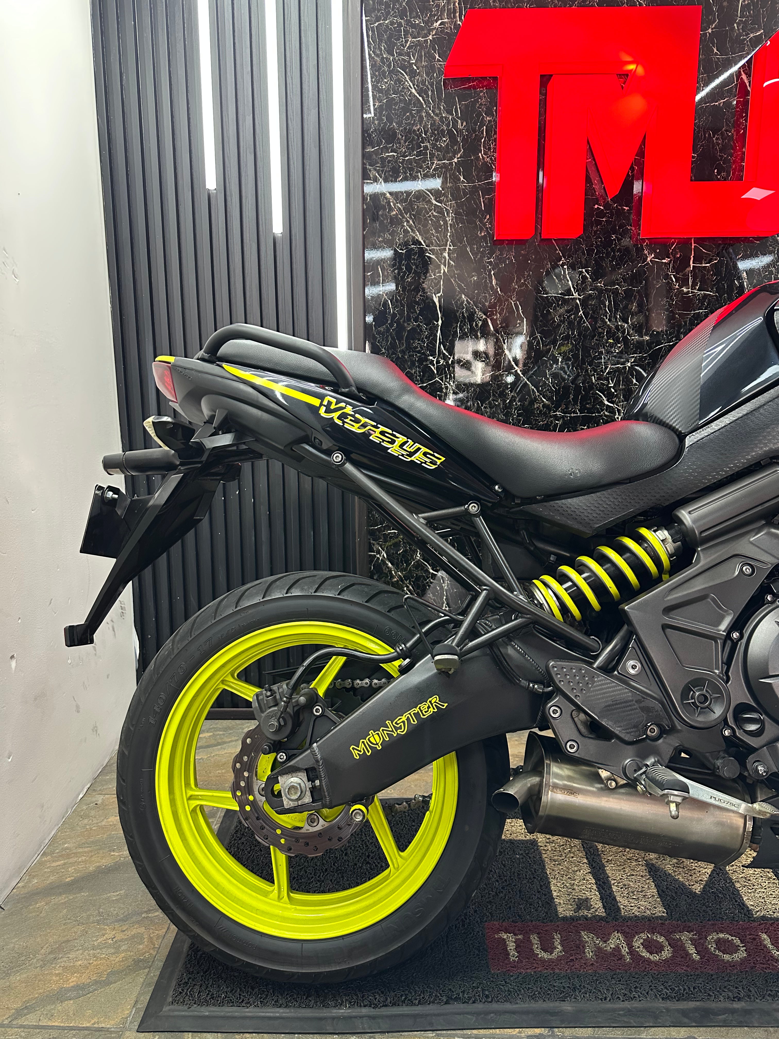KAWASAKI VERSYS 650