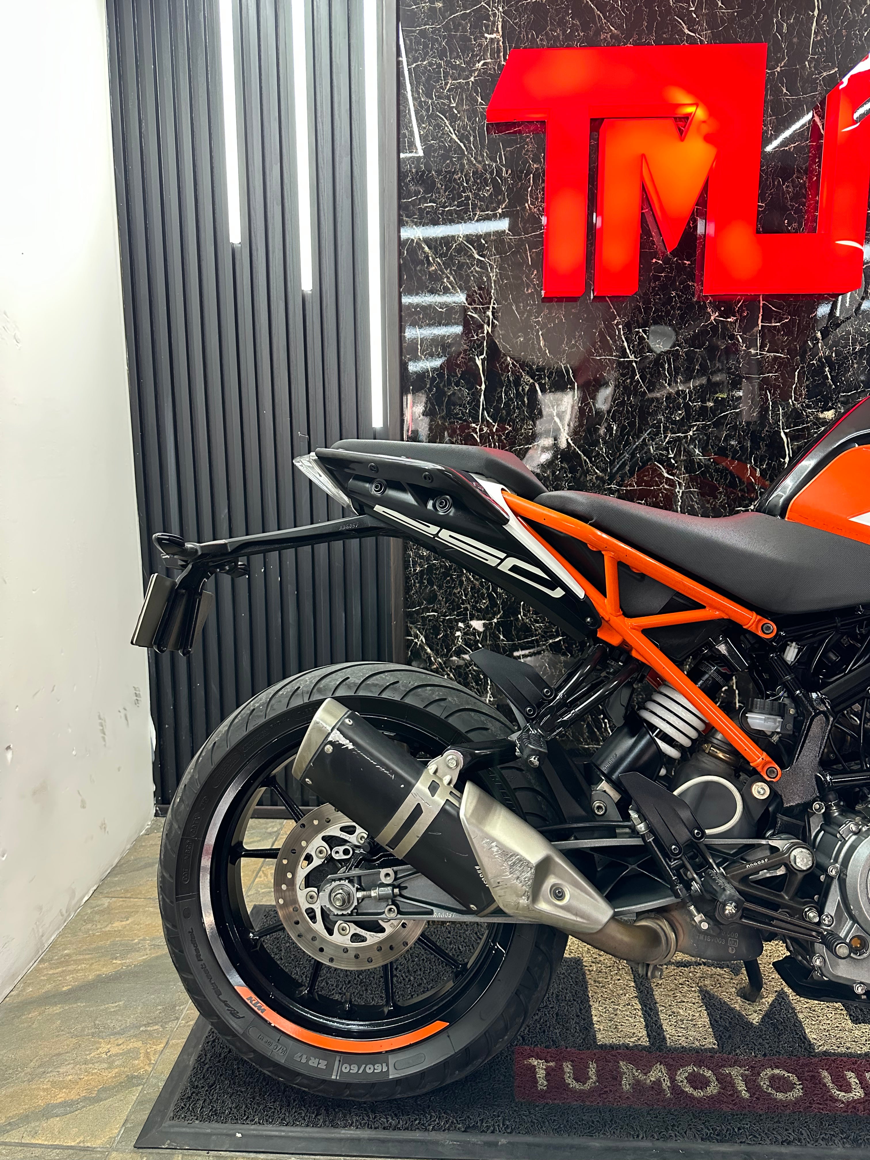 DUKE 250 NG