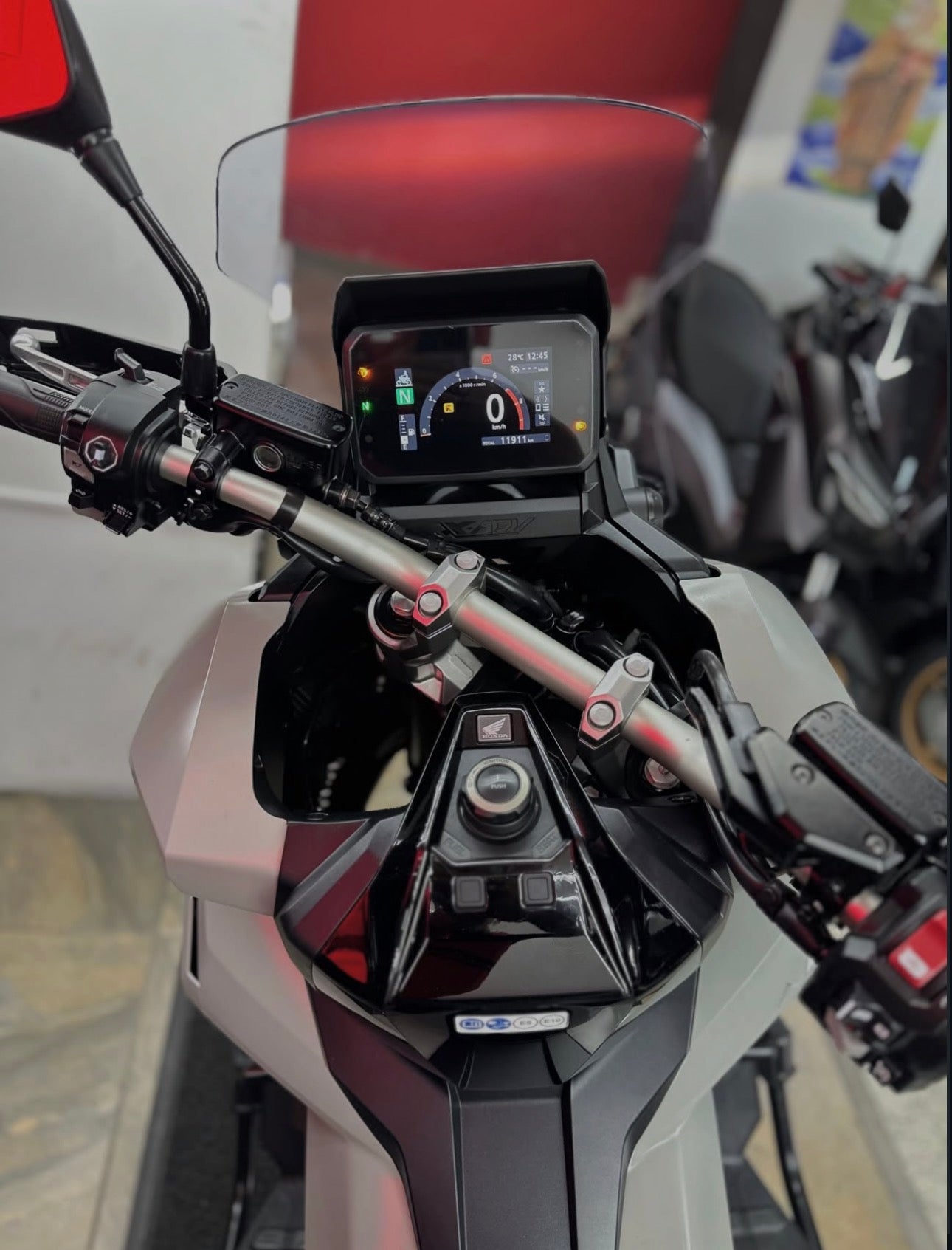 XADV 750