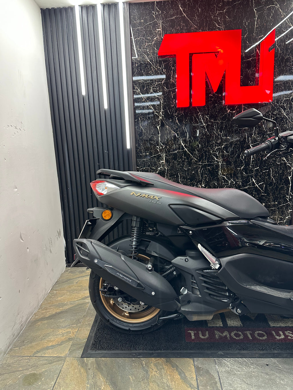 NMAX CONECTED 155