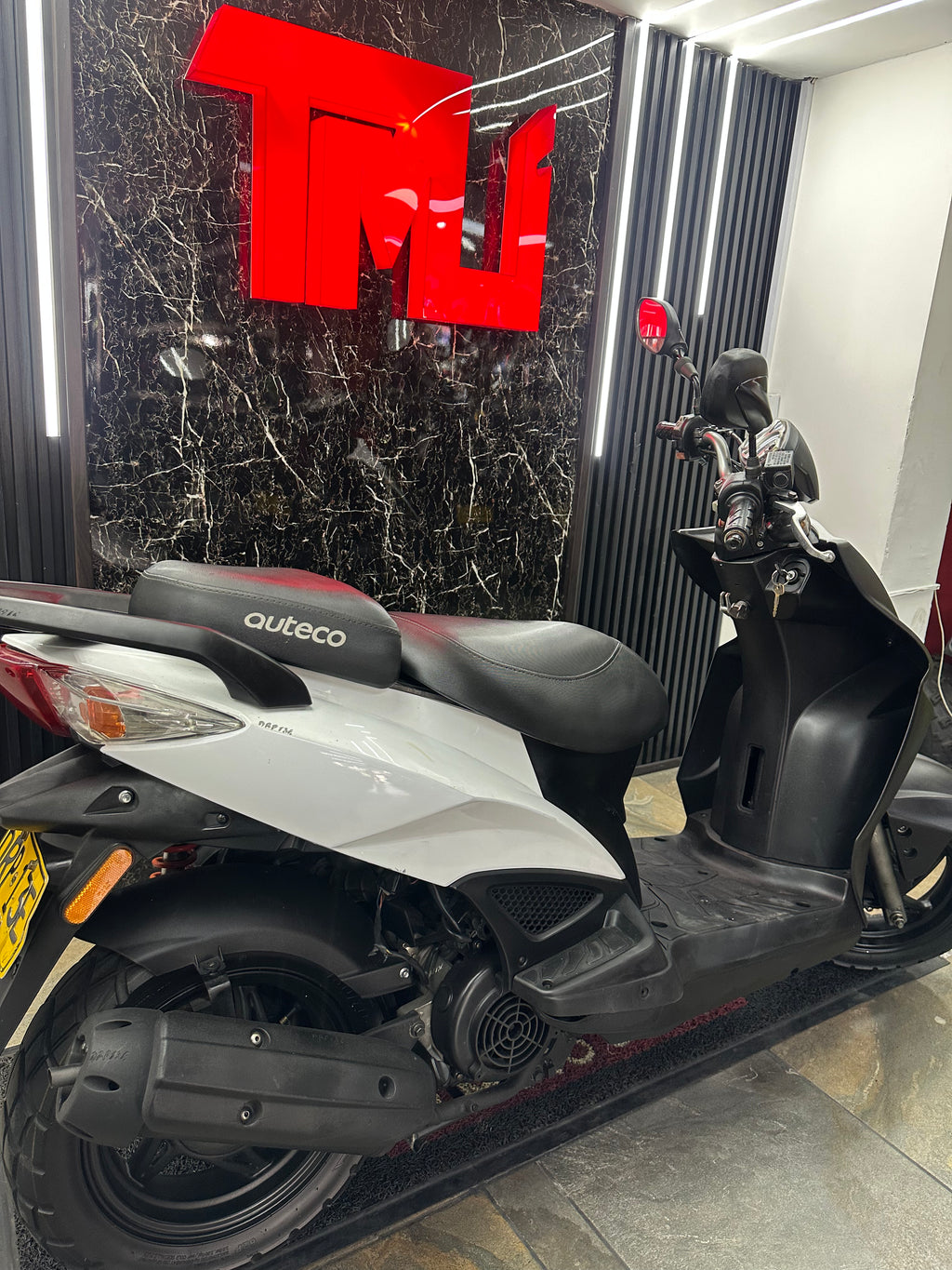 AUTOMATICA AGILITY NAKED 125