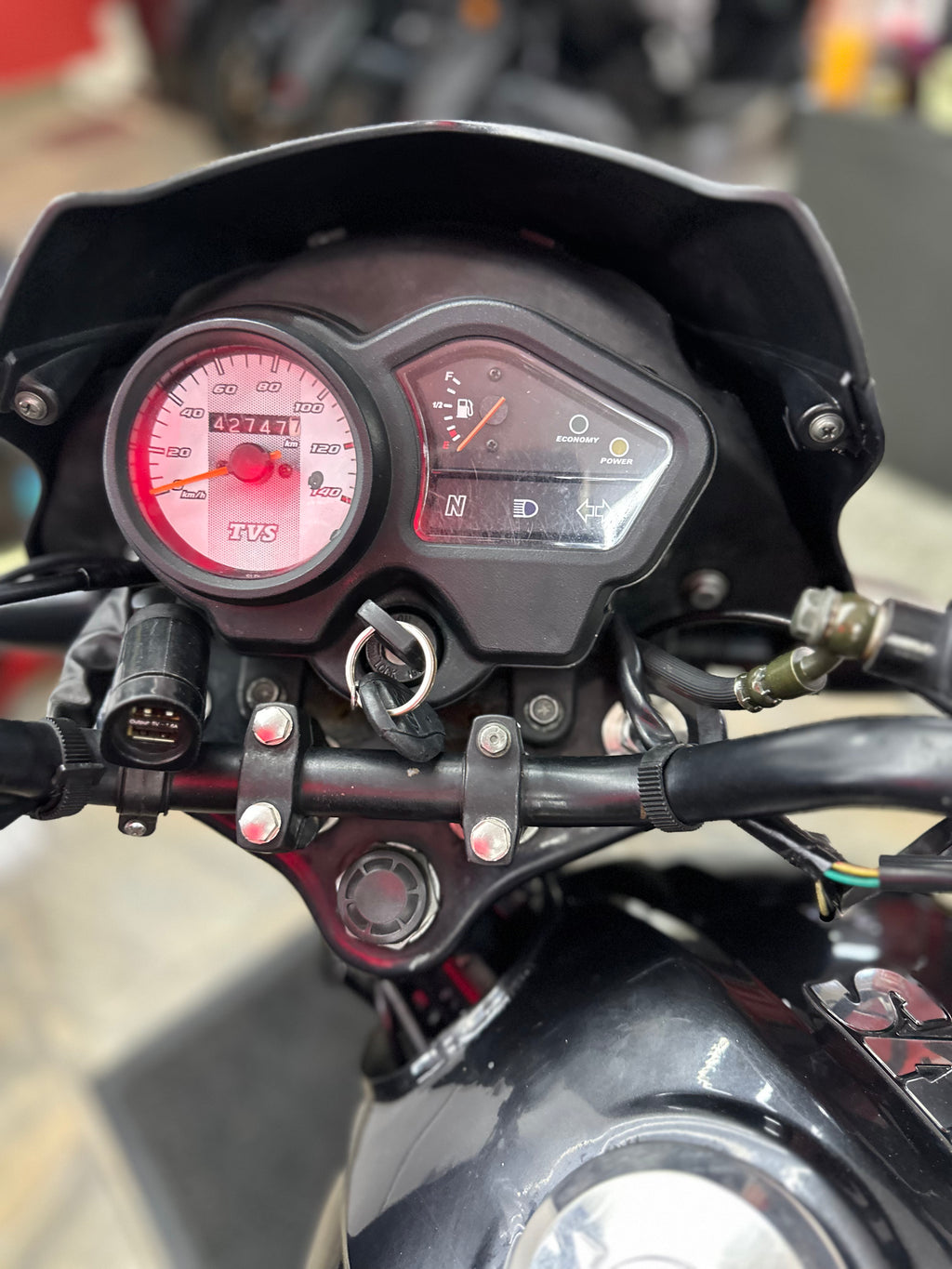 TVS 100