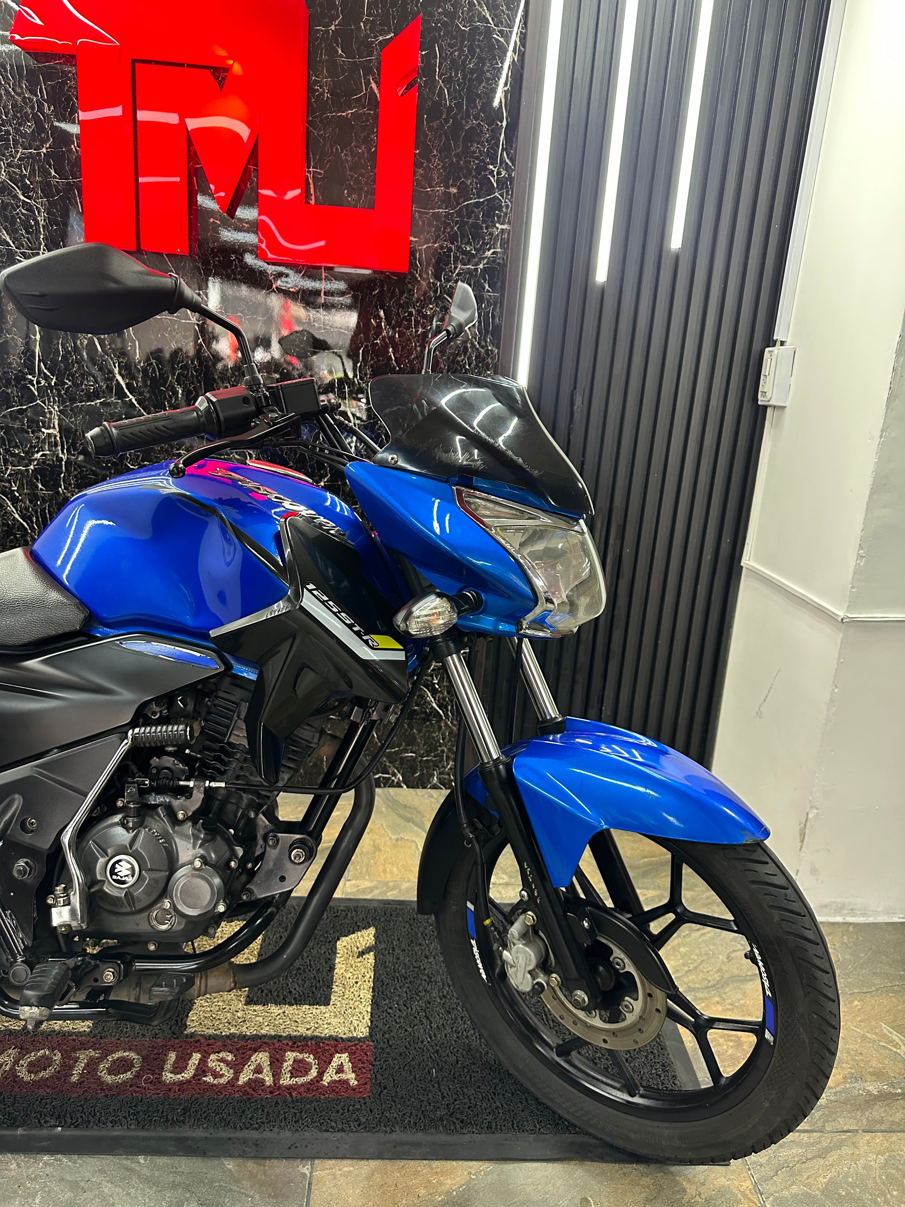 DISCOVER 125 STR