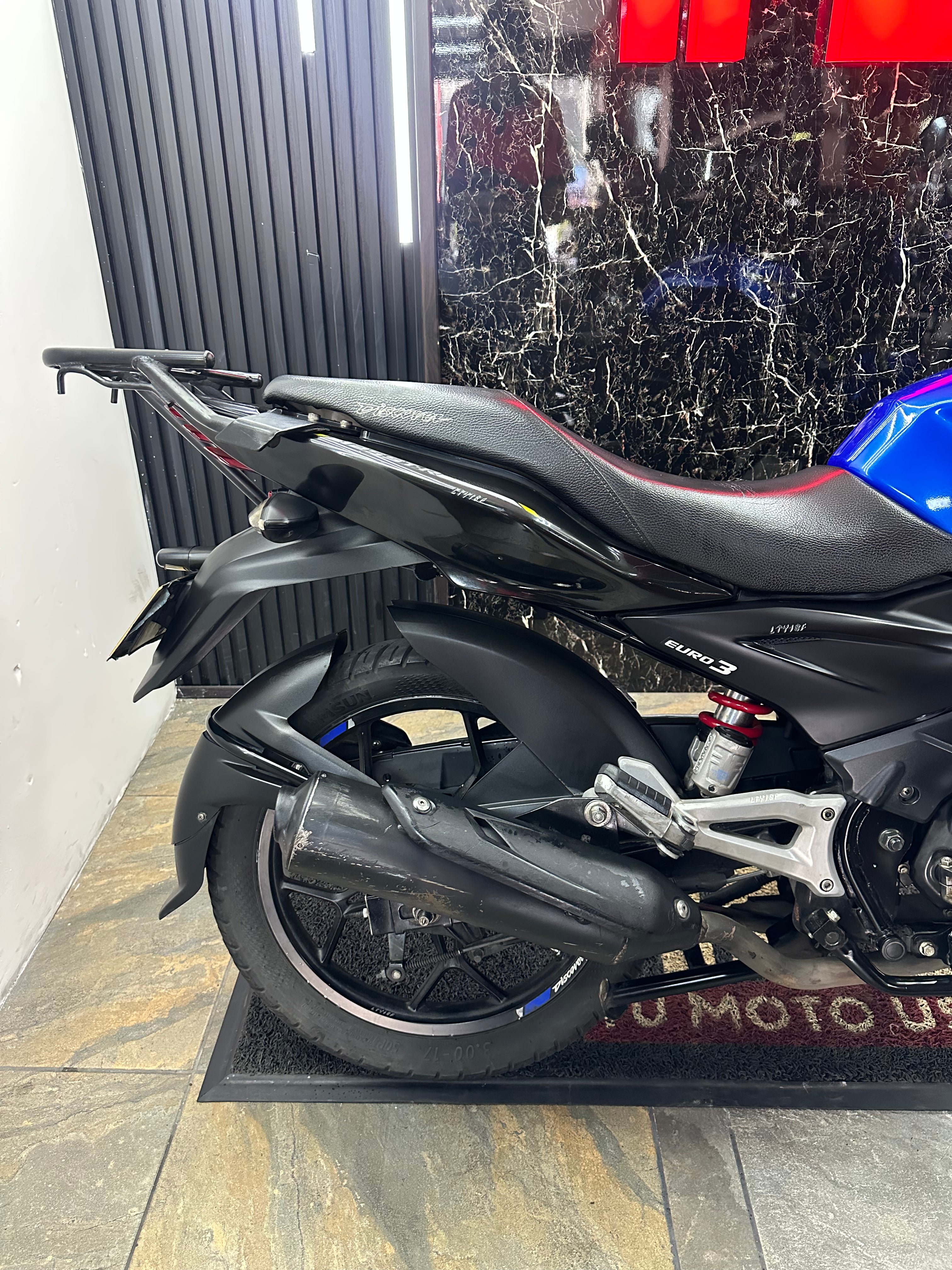 DISCOVER 125 STR