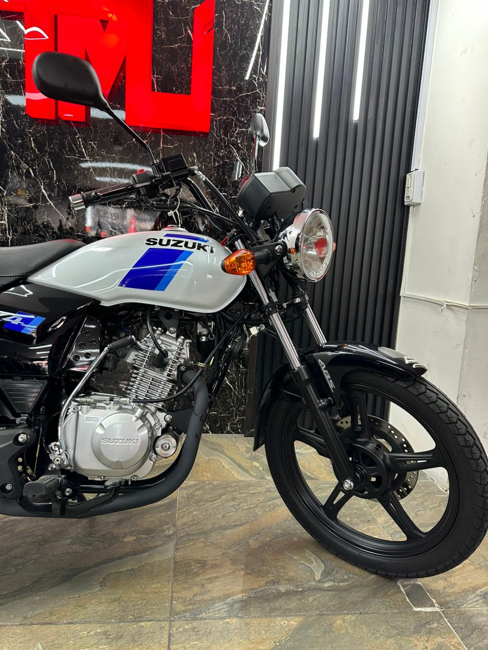 AX4 115 ABS