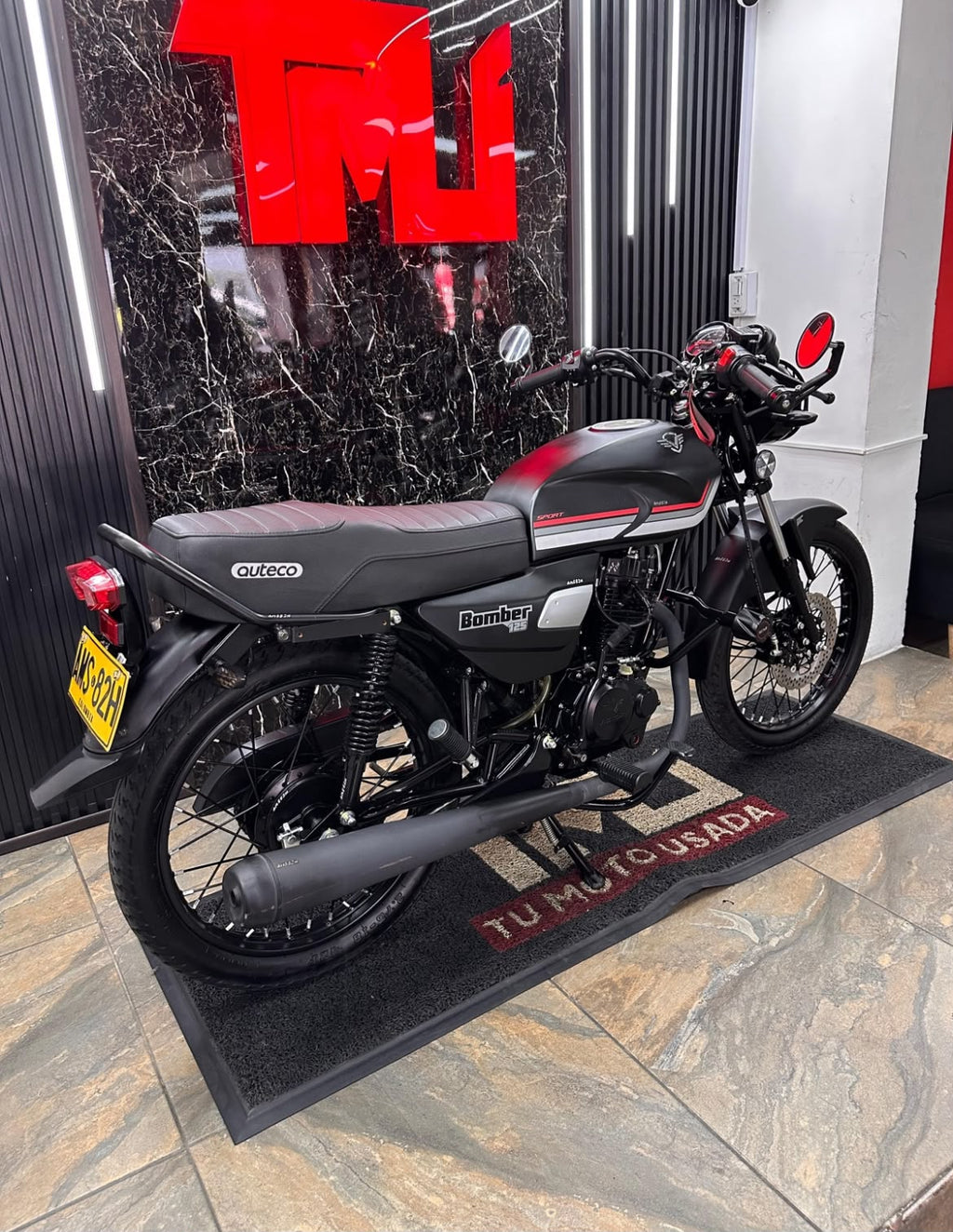 VICTORY BOMBER 125