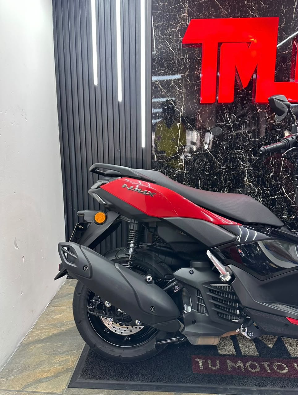 NMAX CONNECTED V3