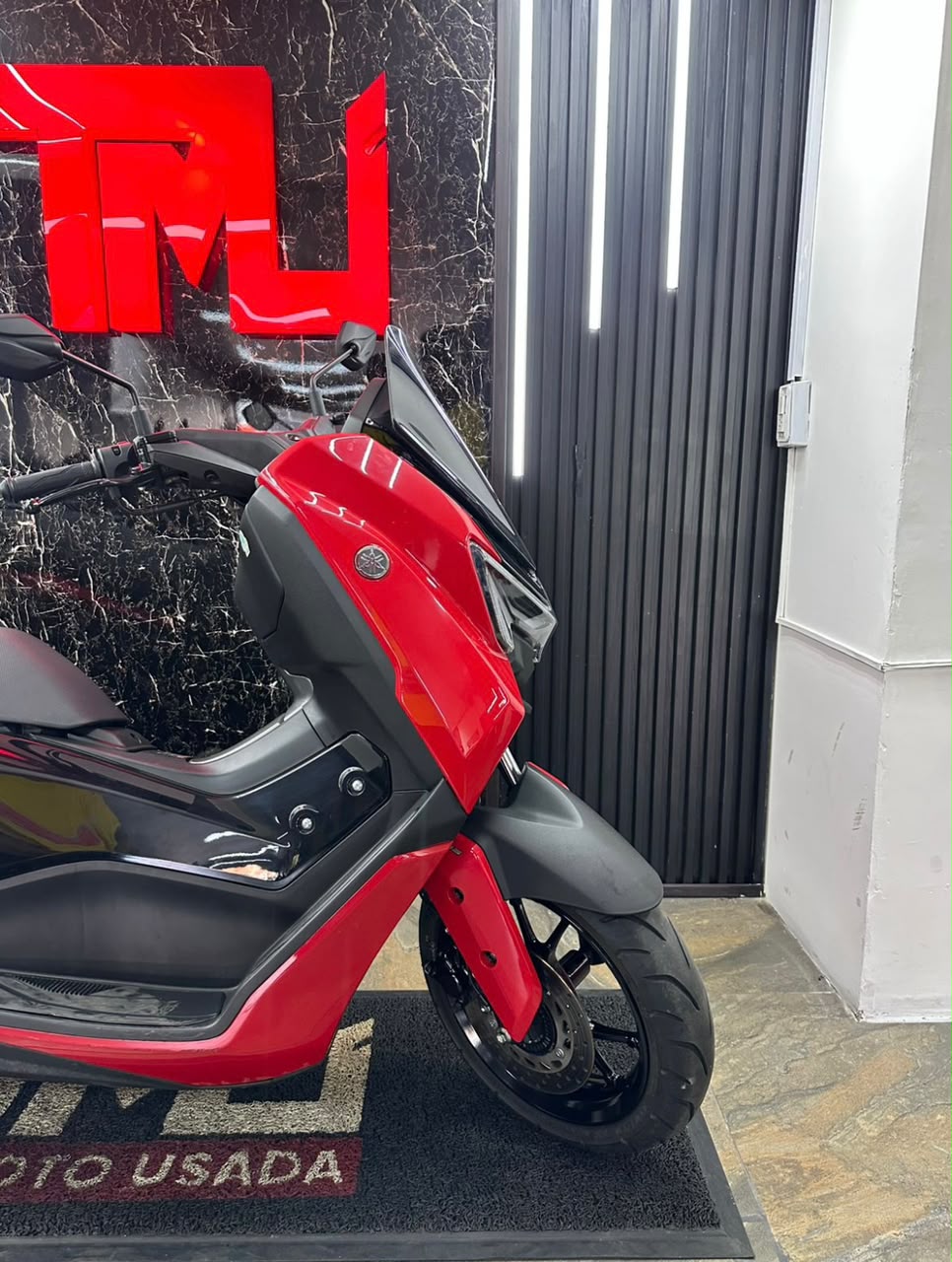NMAX CONNECTED V3