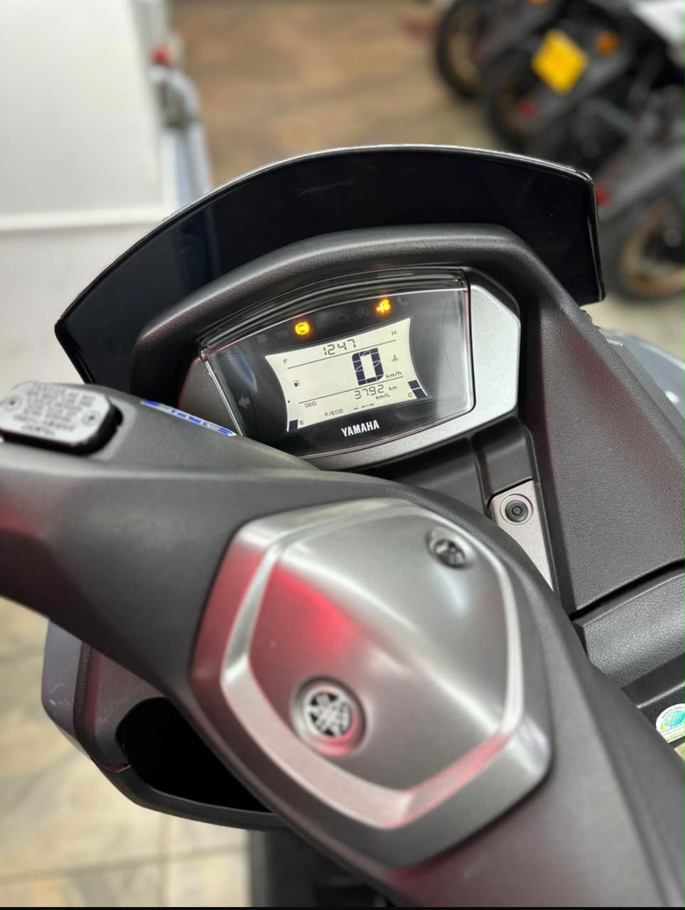 NMAX CONECTED V2