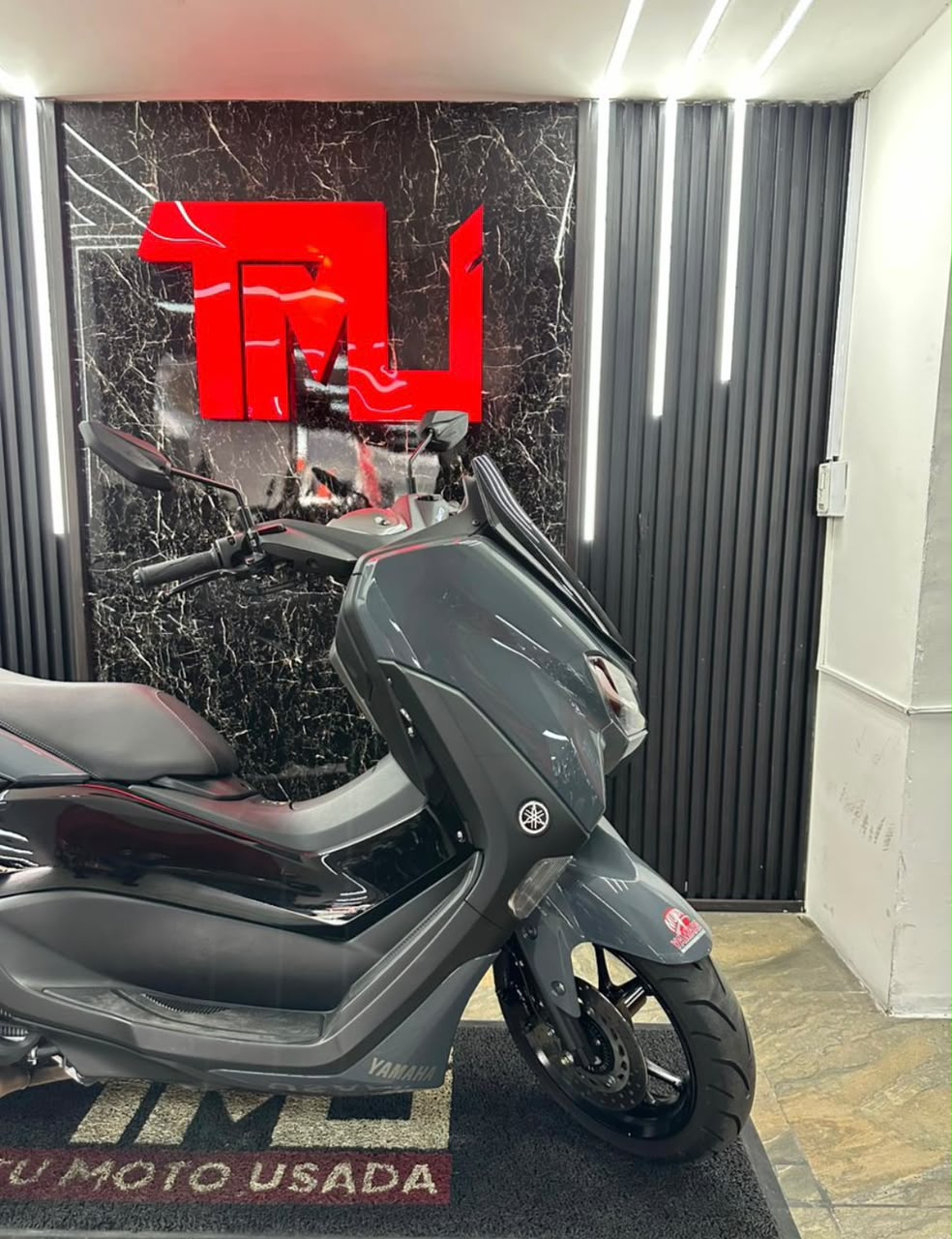 NMAX CONECTED V2