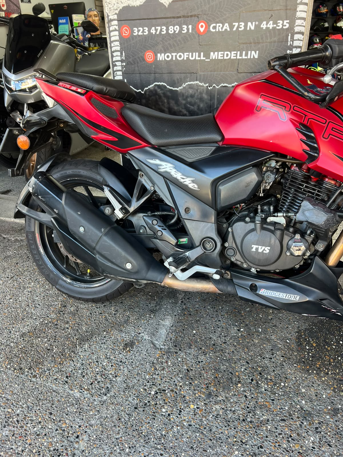 TVS APACHE 200 RTR
