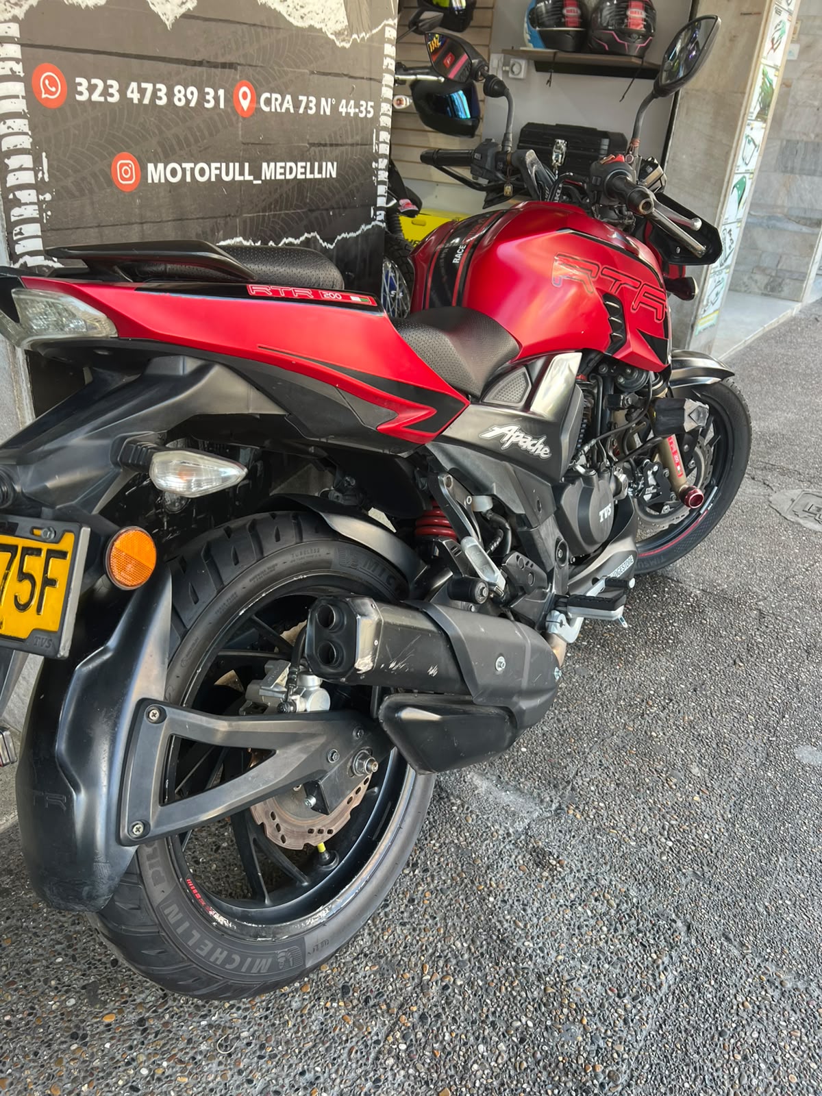 TVS APACHE 200 RTR