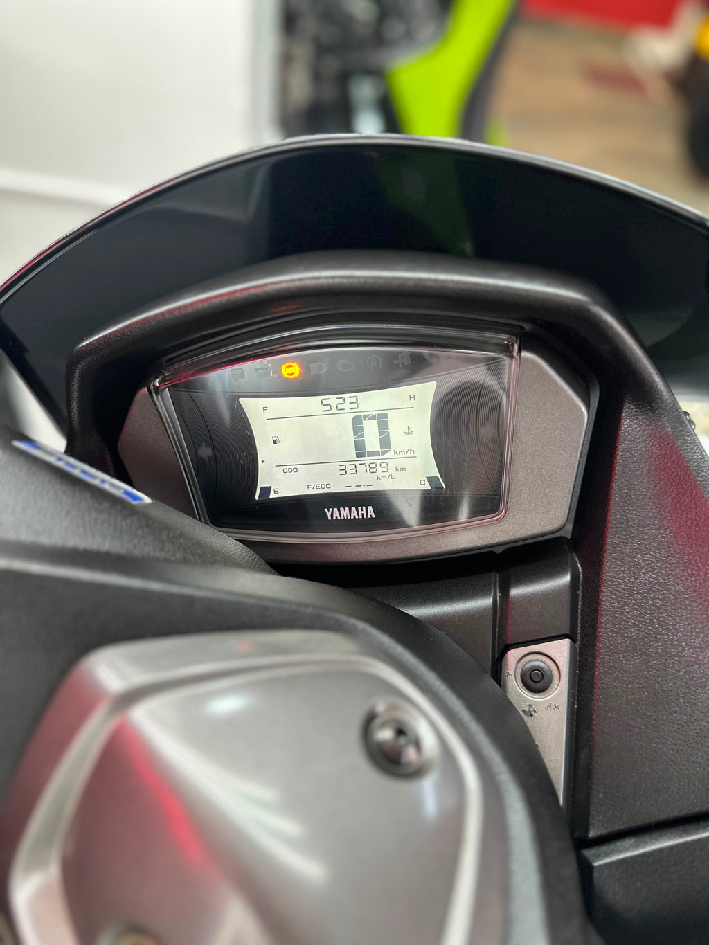 NMAX CONECTED 155