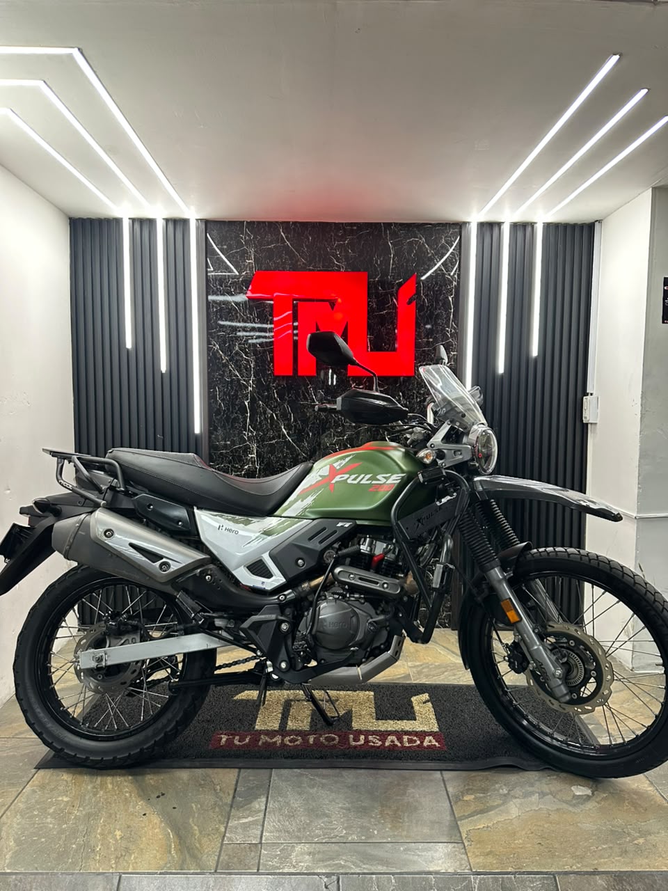 XPULSE 200 FI