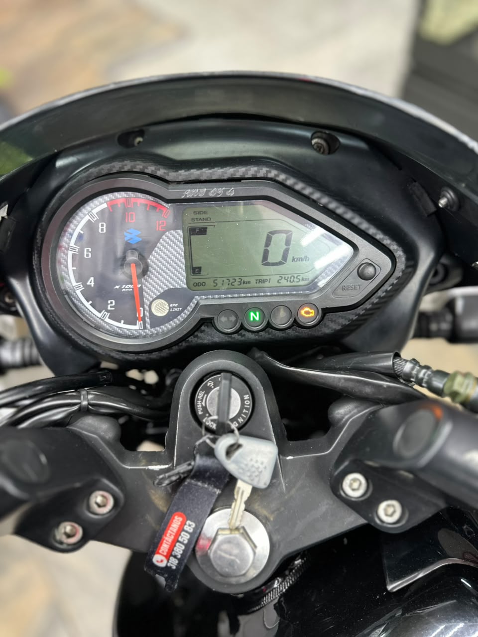 PULSAR 180 FI NEON