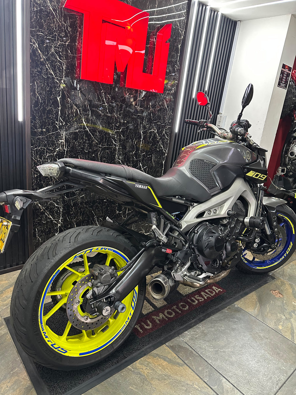 MT 09