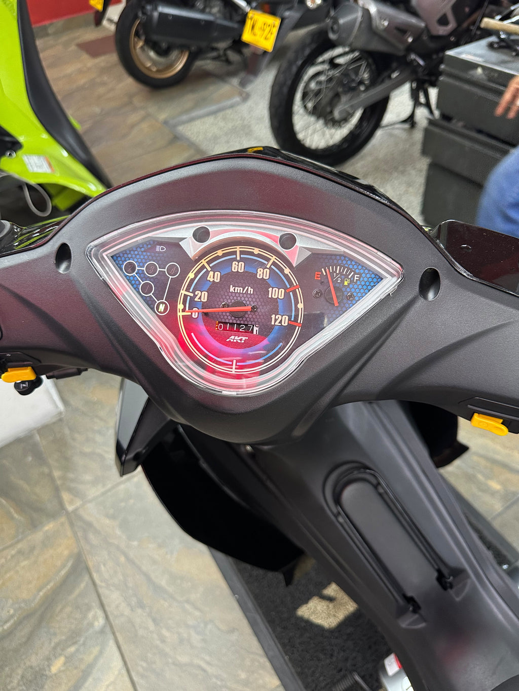 SEMIAUTOMATICA SPECIAL 110