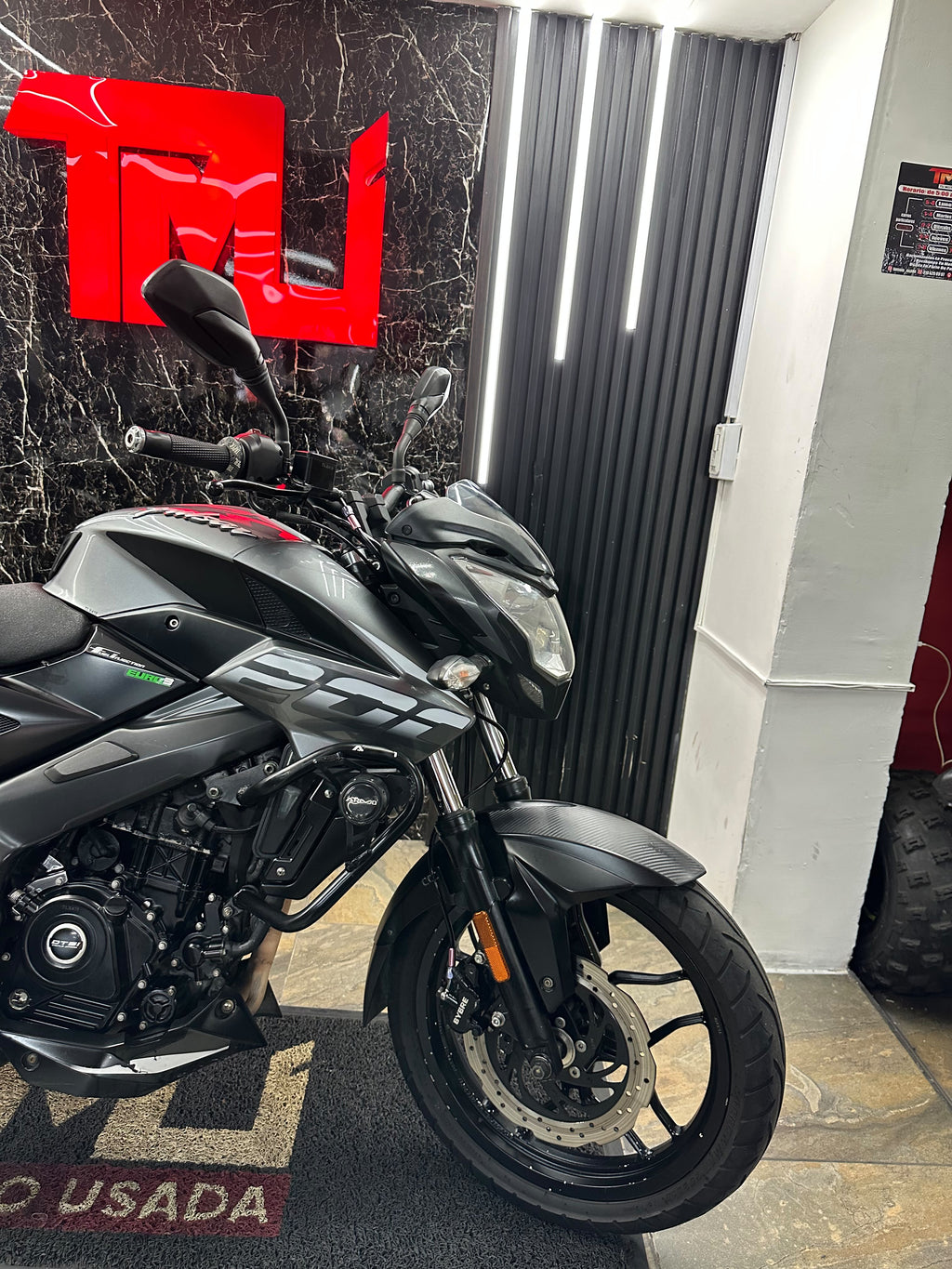 NS 200 FI