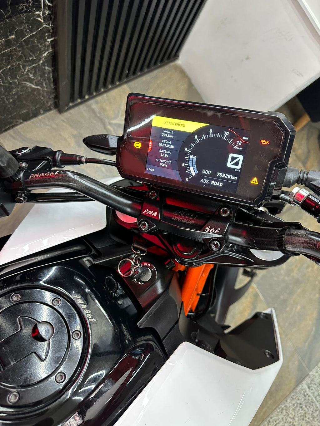 DUKE 390